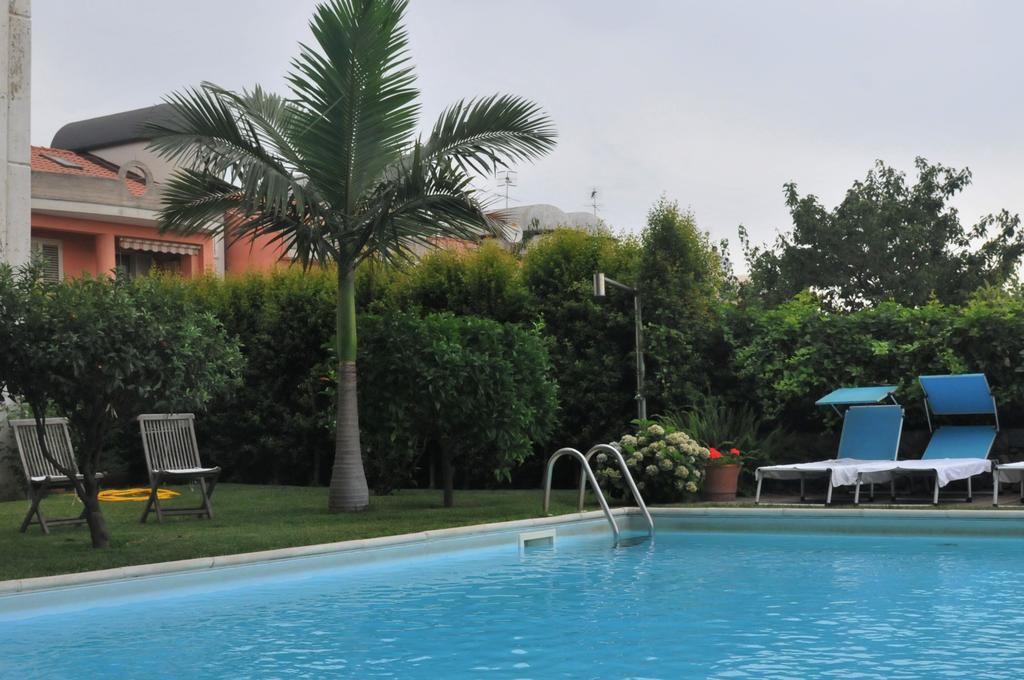 Villa Tranquilla Ріпосто Екстер'єр фото
